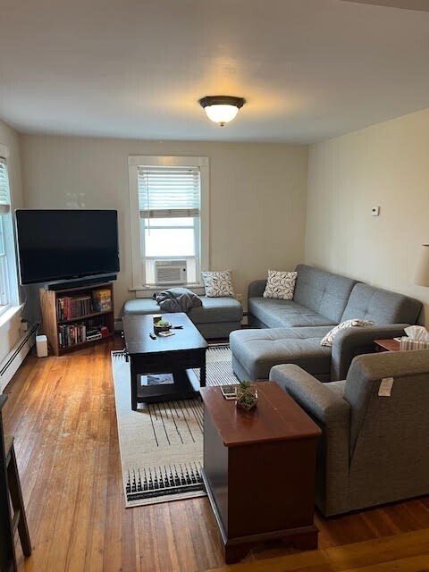 Building Photo - 14 Tuckerman St Unit 2
