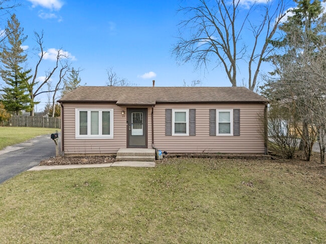 Building Photo - 25 McCabe Dr