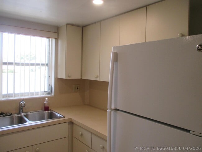 Photo - 2951 Ashley Dr W