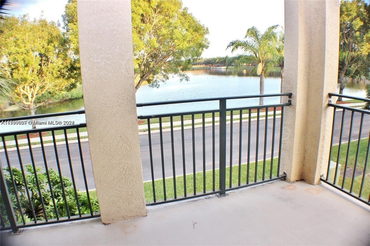 Photo - 2493 Centergate Dr (Miramar, FL)