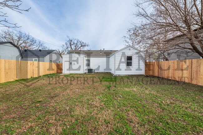 Photo - 1631 S Fern St