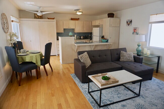 Photo - 11722 Darlington Ave