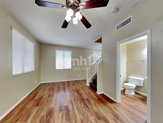 Photo - 5332 W Jones Ave