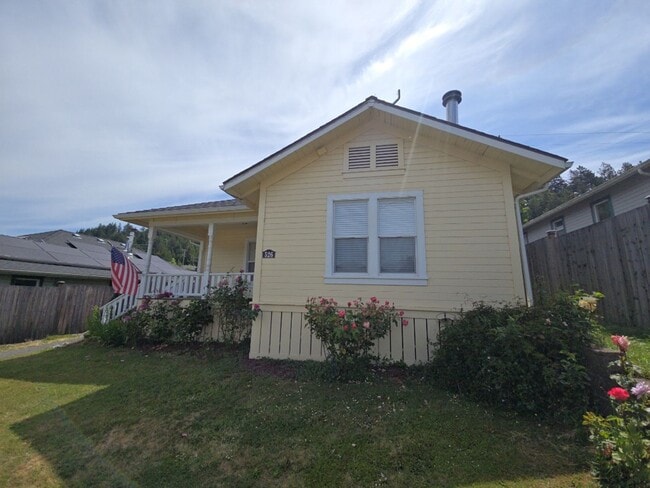 Photo - Beautifully remodeled 2BD/1BA Scotia home
