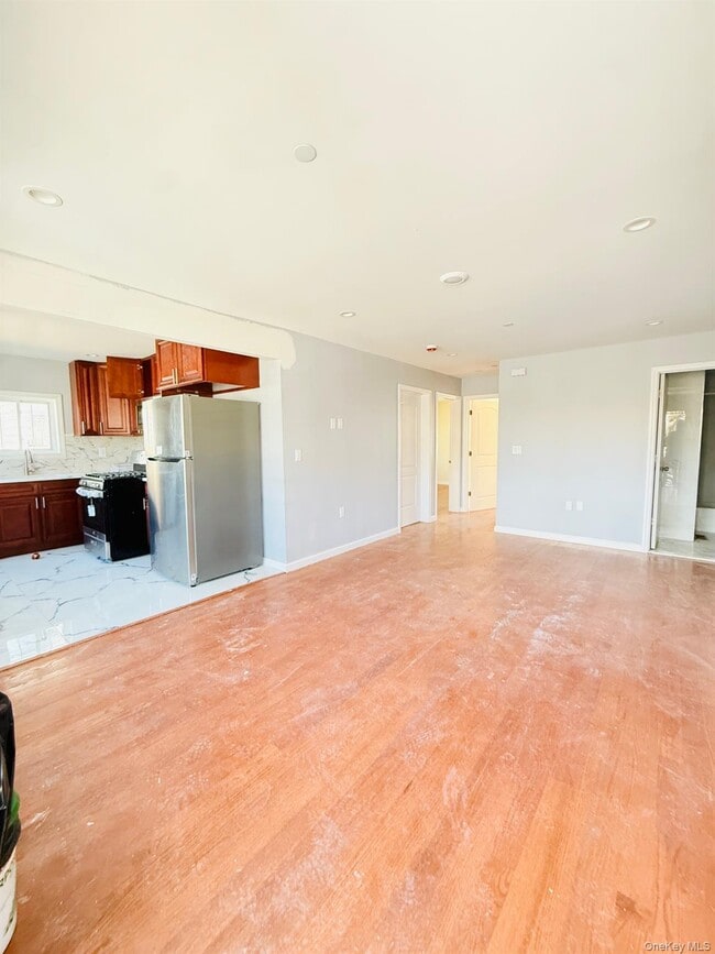 Photo - 139-22 Lakewood Ave Unit 1F