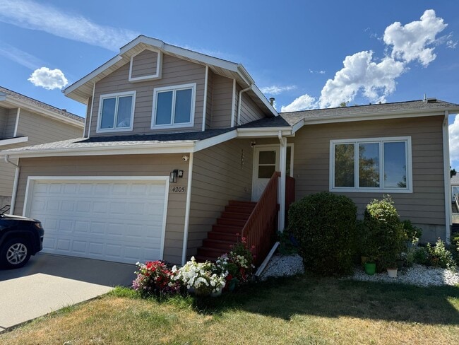 Building Photo - 3 Bedroom, 3 Bath Home for rent Close to t...