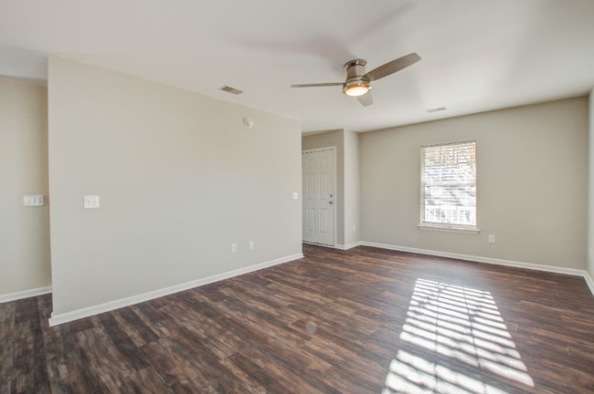 Photo - 88 Blue Jasmine Ln