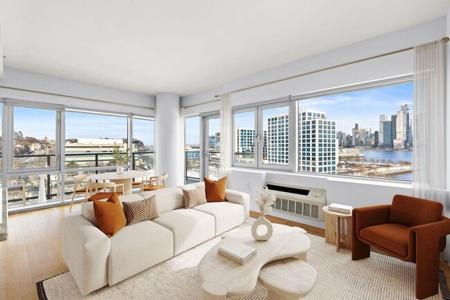 Building Photo - 1700 Park Ave Unit 1011