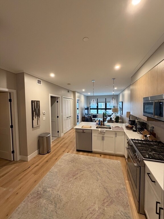 Photo - 70 Leo M Birmingham Pkwy Unidad 209