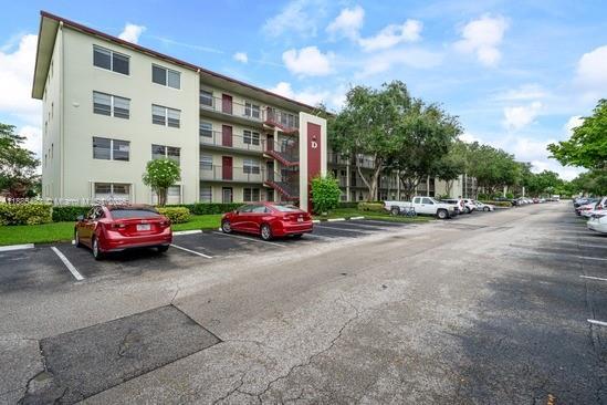 Photo - 13255 SW 7th Ct Unidad 403D