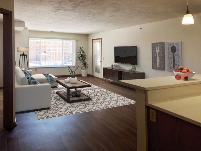 Kingswood - Renovated Living Room