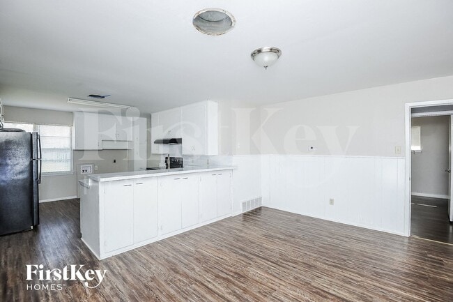 Photo - 1029 Usher St