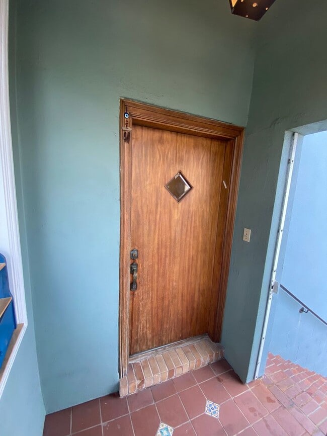 Photo - Epic REA - Spacious Light-filled Corner House 4BD/ 2BA