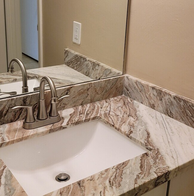 Photo - 11001 Sherry Ln