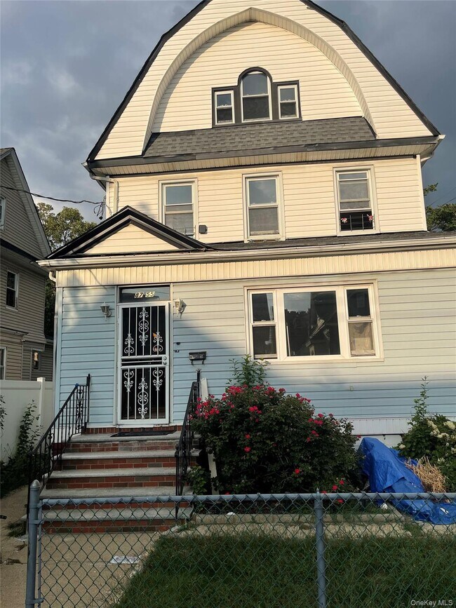 Photo - 87-55 114th St