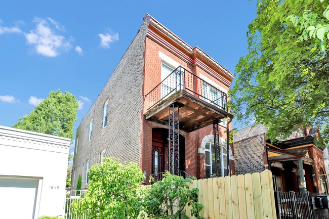Photo - 1645 N Bell Ave Unit 2
