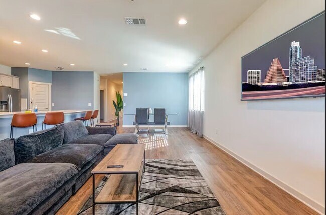 Photo - 141 Parryi Cove