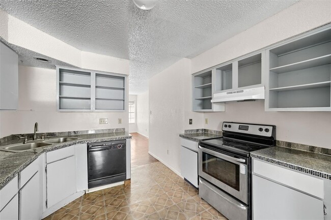 Photo - 7214 Salt Springs Dr Unidad A