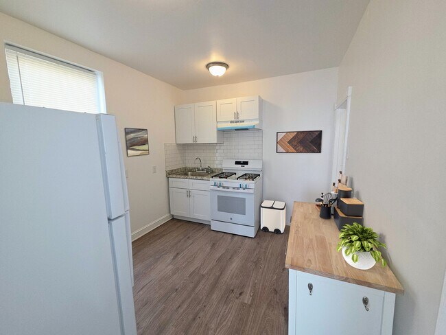 Photo - 1234 W Allegheny Ave Unidad 3