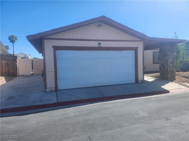 Building Photo - 4726 Madrigal Way