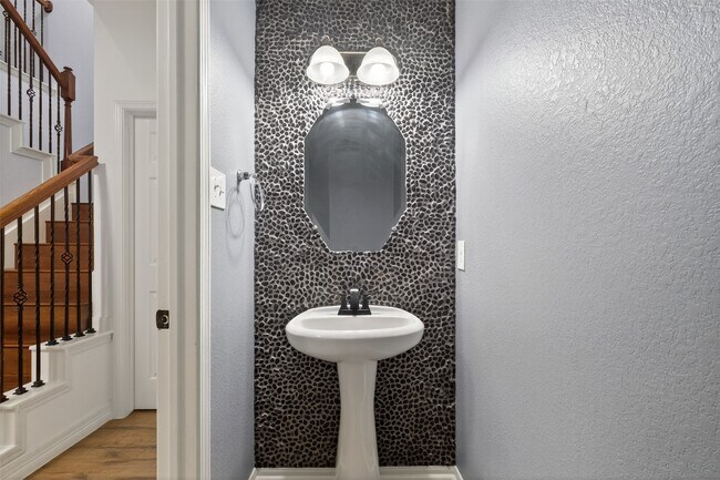 Photo - 1314 Glenwood Canyon Ln