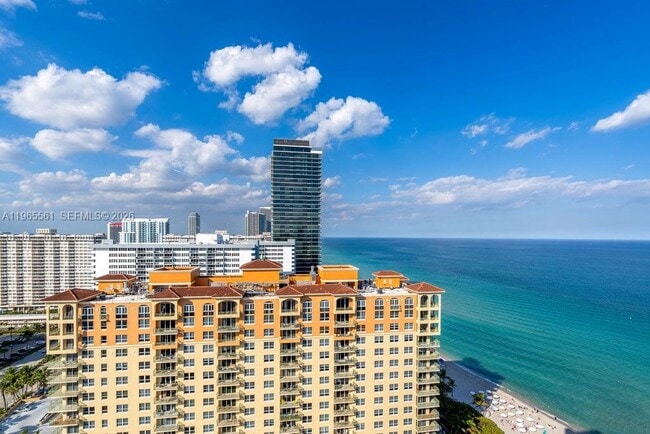 Building Photo - 3140 S Ocean Dr Unit PH7