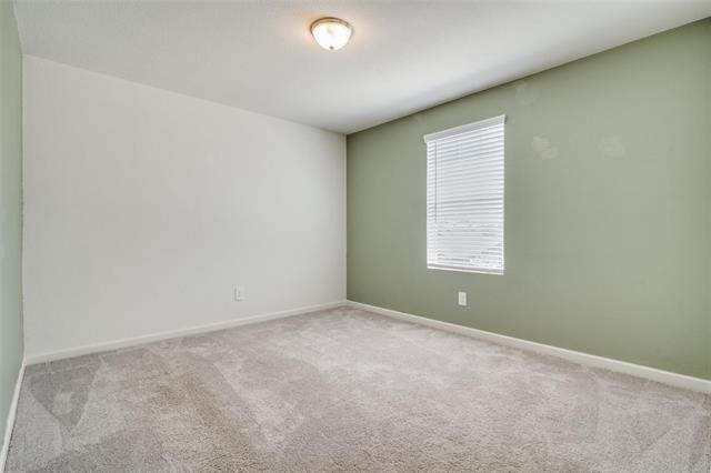 Photo - 731 Yorkshire Dr