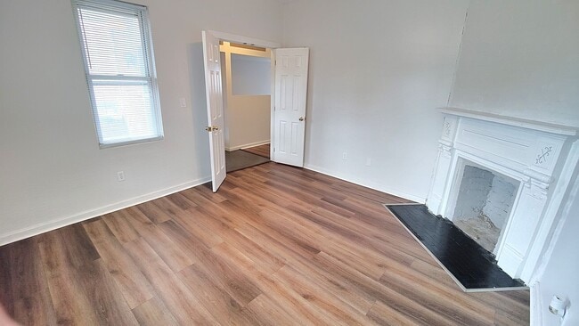 Photo - 409 Kingsboro St Unidad 2