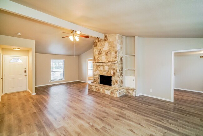 Photo - 2743 Knoll Tree St