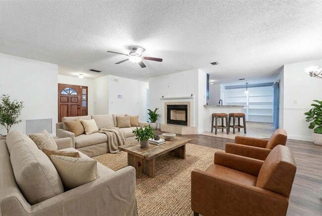 Photo - 111 Lobelia Rd