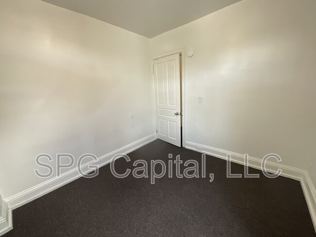 Photo - 330 Smyser St