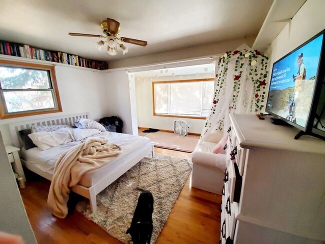 Photo - 910 Bungalow Ct Unidad Whole house