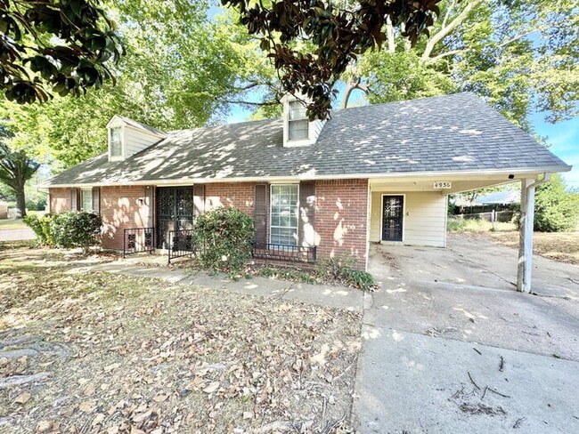 Photo - 4936 Leven Rd