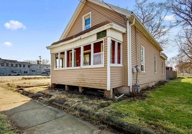 Photo - 1206 W Johnson St