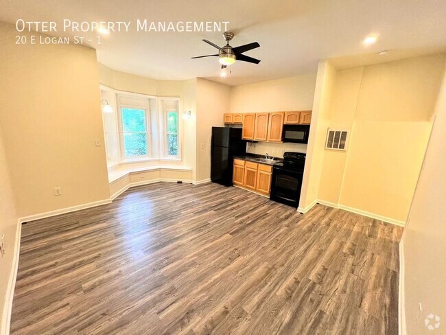 Building Photo - Large 2BR/1BA Apartment with Dedicated Par... Unit 1