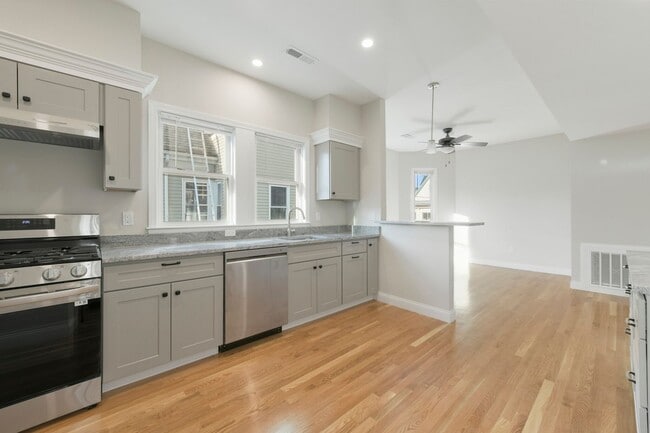 Photo - Renovated 4 bed 2 bath in Brighton!!!