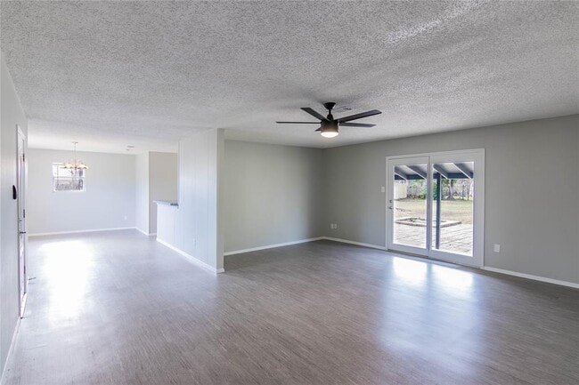 Photo - 207 N Cougar Ave