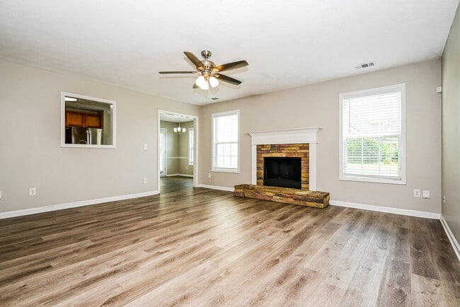 Photo - 1024 Levista Dr