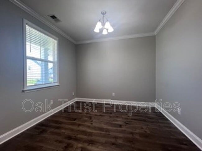Photo - 258 Kirkland St
