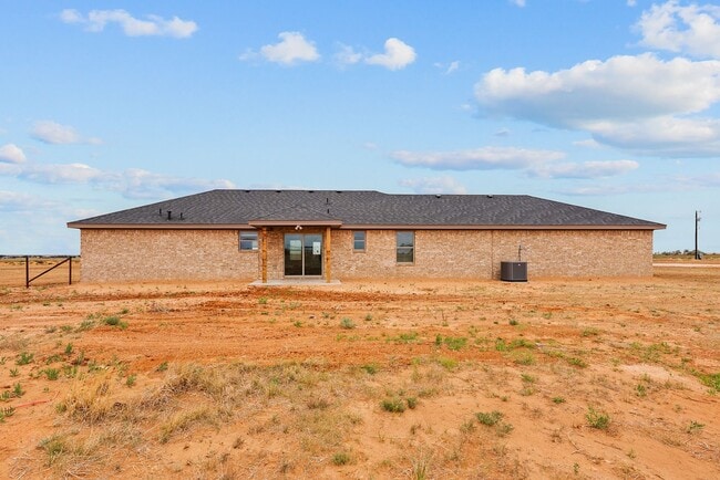 14818 North County Road 1200