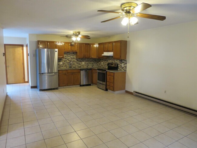 Photo - 45 Winchester St Unit 1