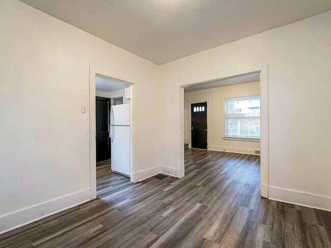 Photo - 2411 Wurzell Ave