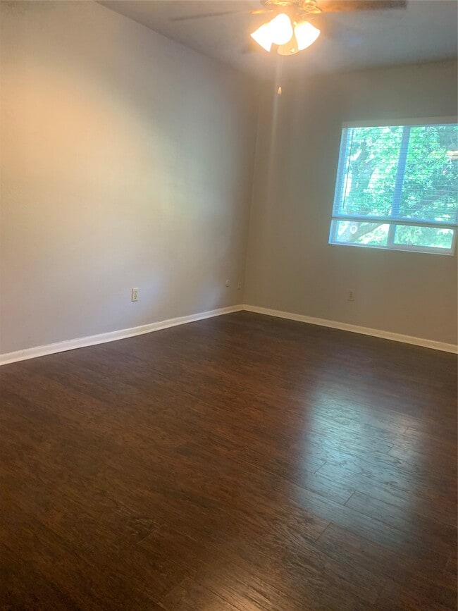 Photo - 766 Memorial Mews St Unit B