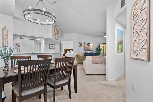 Photo - 3020 Alcazar Pl
