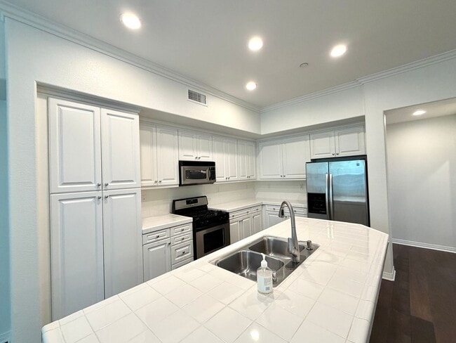 Photo - Claremont Village Condo at Village Walk