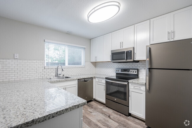 2BR, 2BA - Southwood Townhome Apartments