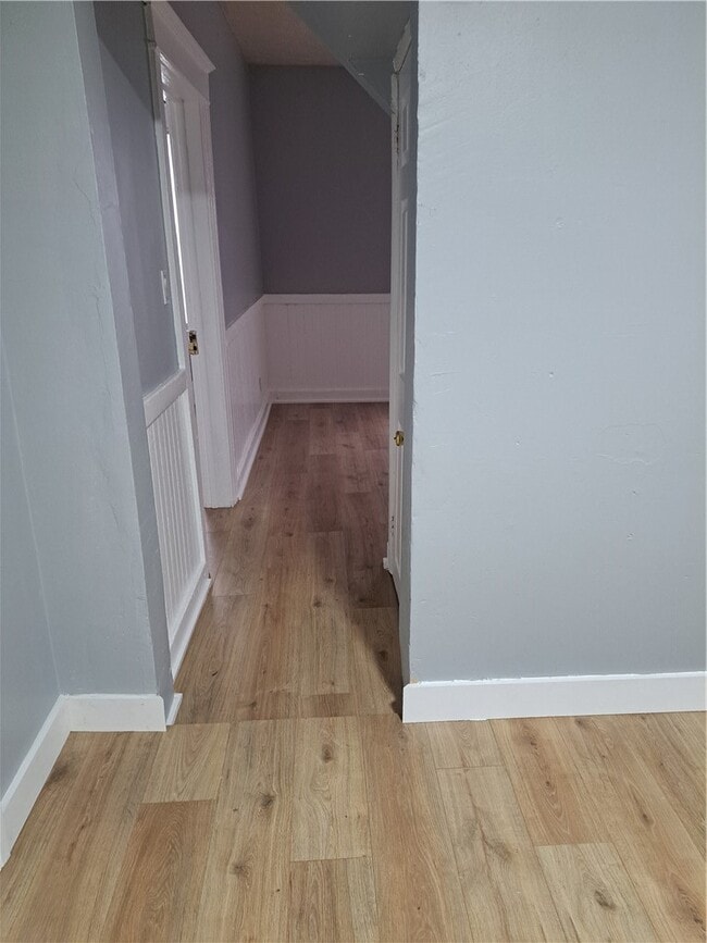 Building Photo - 72 Saratoga Ave