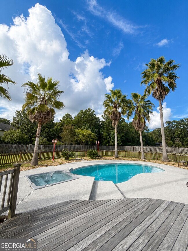 655 Bristol Hammock Cir