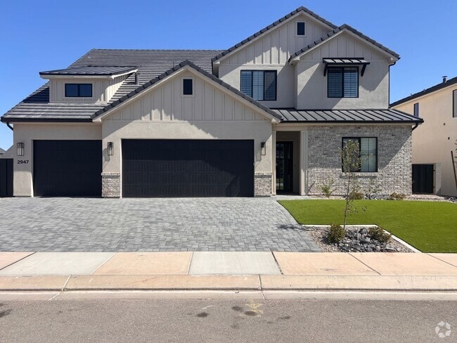 Building Photo - BRAND NEW 6 bed  | 4 bath | 3 car garage c... Rental