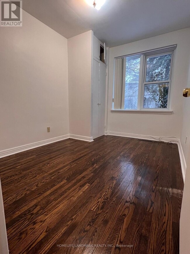 Photo - 49 Addison Crescent